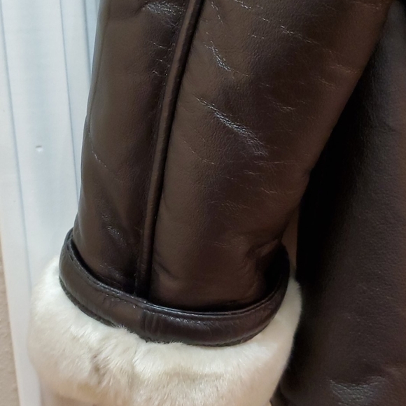 Coat - Picture 12 of 15